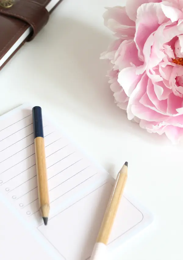 23 Lists to make to organize your whole life